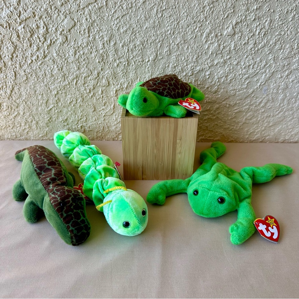 Ty Green Creatures Beanie Set